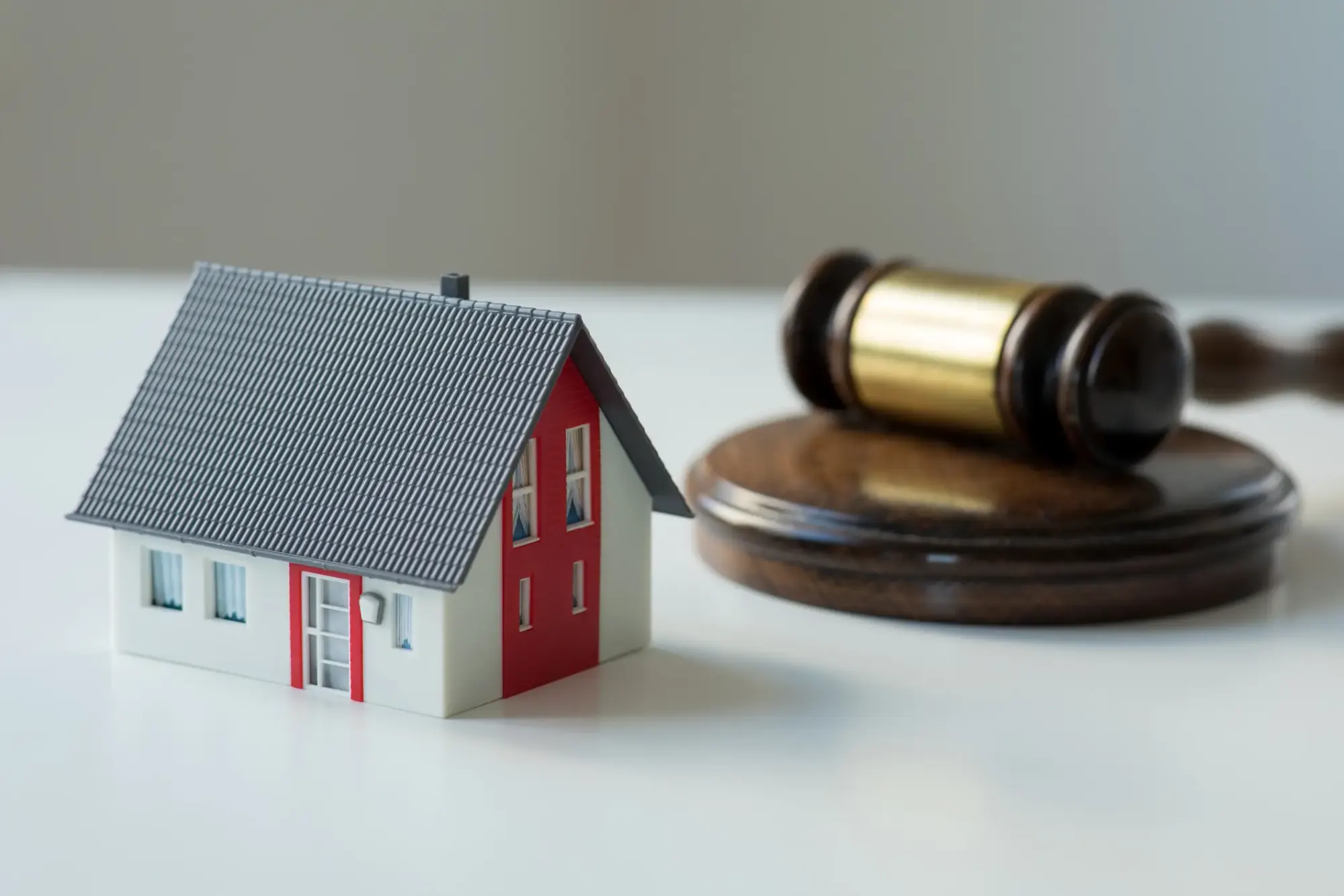 Expert witness presenting testimony in an Australian court for a real estate dispute