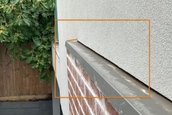 photo of a faulty rendering job resulting in a gap